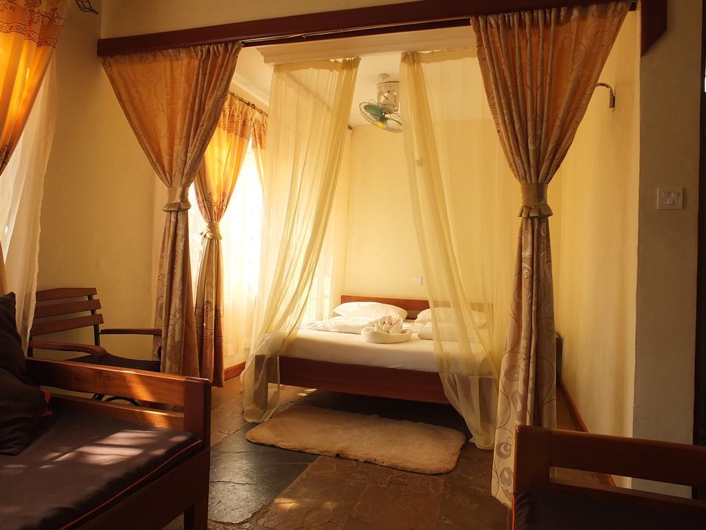 Afrika Lodges Voi Eksteriør billede