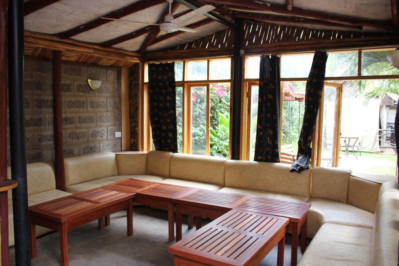 Afrika Lodges Voi Eksteriør billede